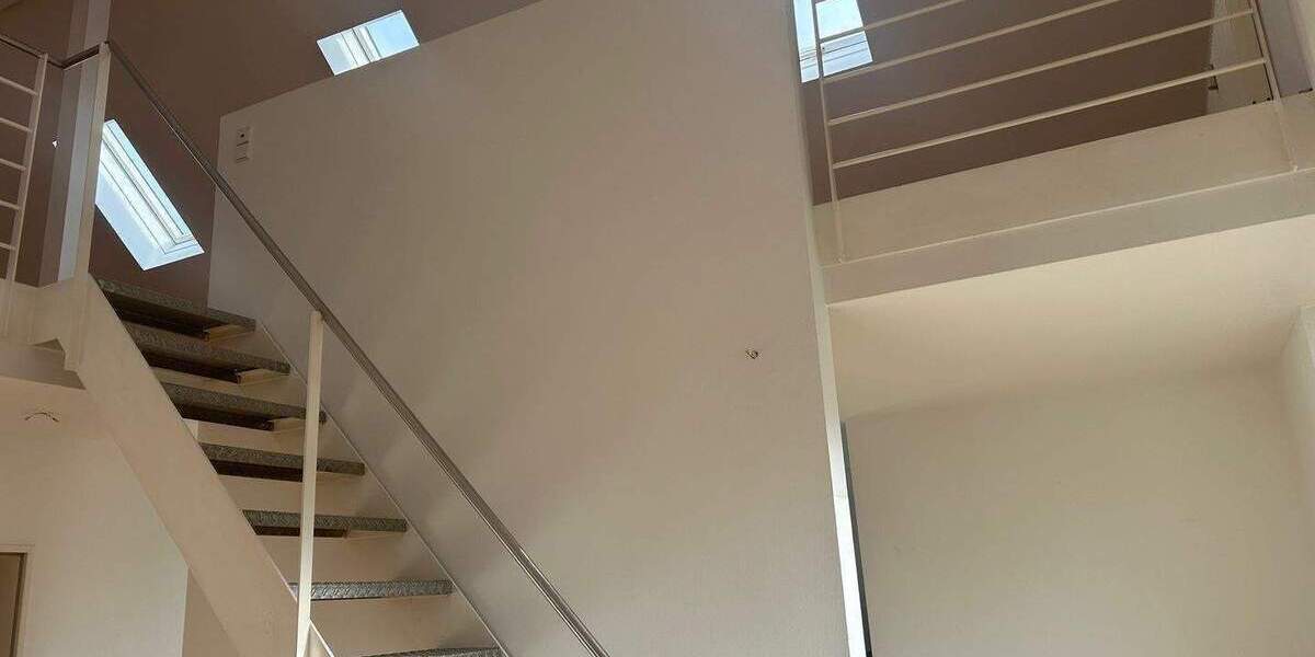 Etagenwohnung Weißenfels - 3 Zimmer, 109 m&sup2;, 800&euro; | Angebot:24990147