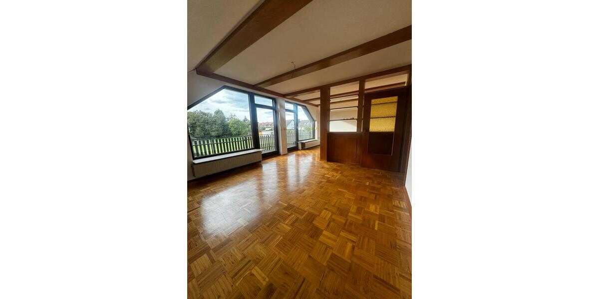 Dachgeschoßwohnung Alsfeld - 3.5 Zimmer, 106 m&sup2;, 800&euro; | Angebot:25406578