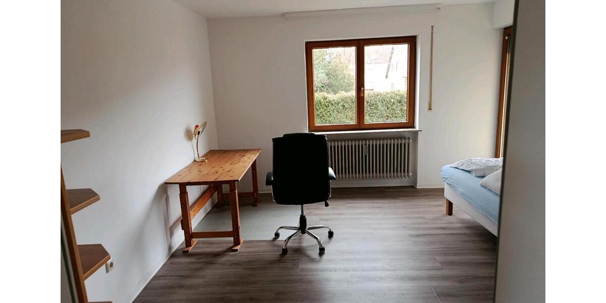 Hochparterre Gundelsheim - 4 Zimmer, 106 m&sup2;, 950&euro; | Angebot:25139058