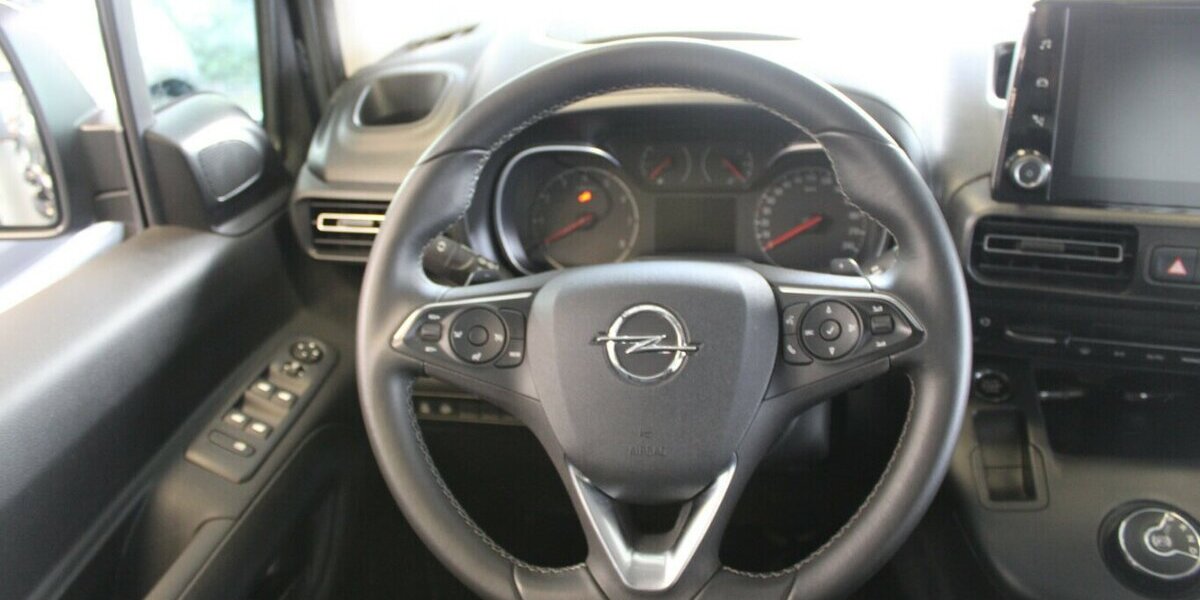 Opel Combo Life 1.5 Automatik 44.760 km 17.480 &euro; Euskirchen 53881