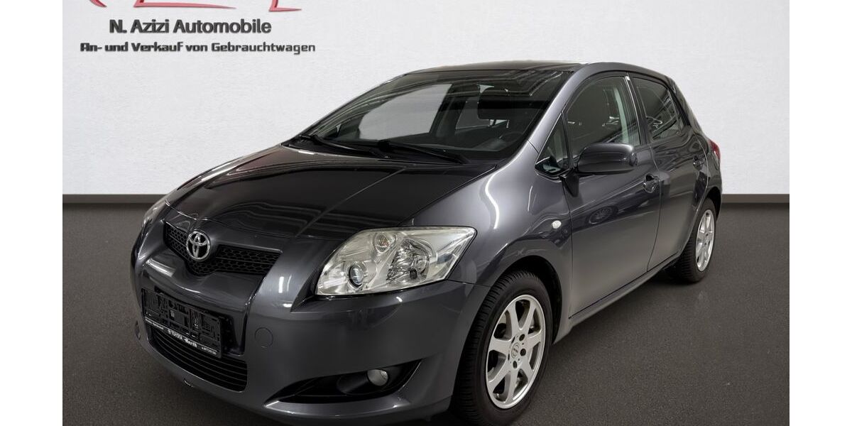 Toyota Auris 172.000 km 3.899 &euro; Frankfurt am Main 60386