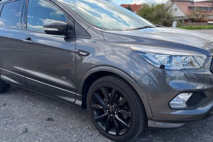 Ford Kuga 123.000 km 9.999 &euro; Rossdorf 64380