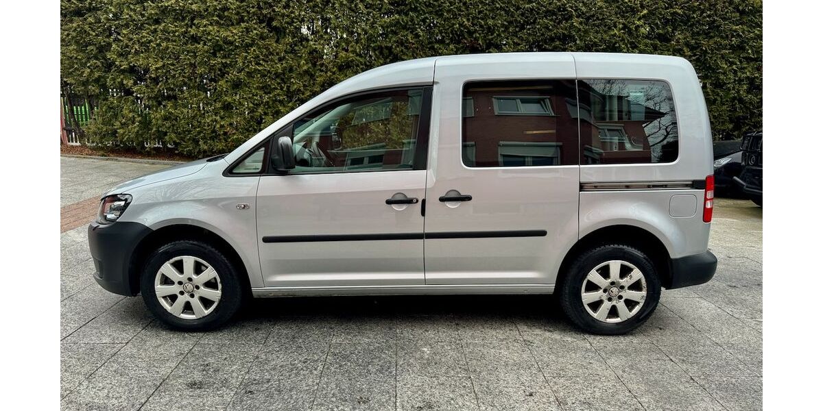 VW Caddy 131.000 km 5.980 € München 81827