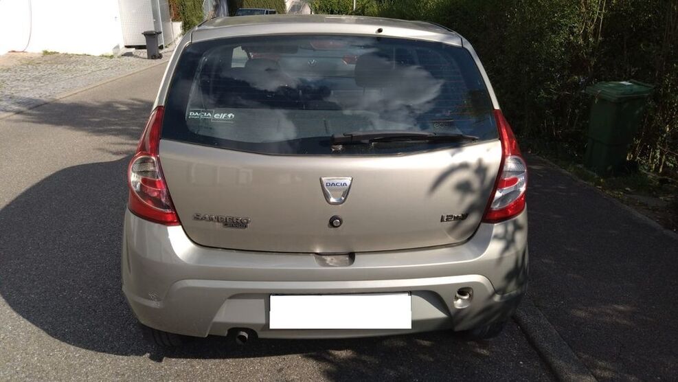 Dacia Sandero 181.688 km 1.000 € Tübingen 72070