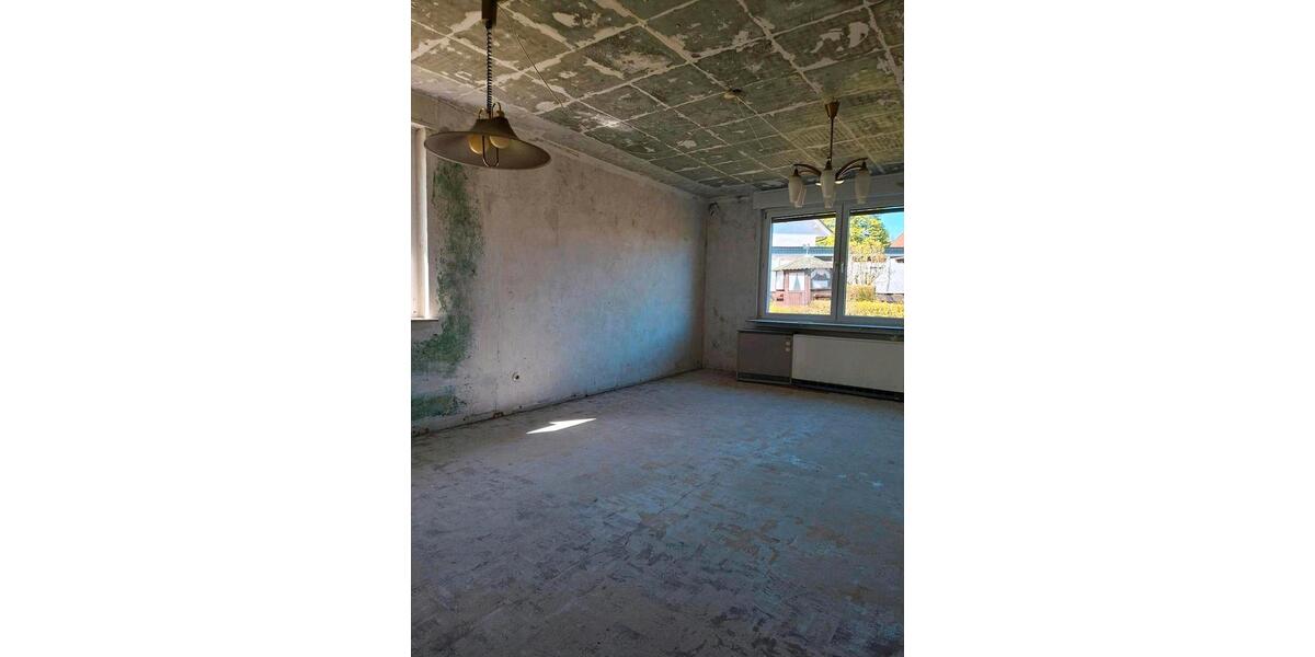 Einfamilienhaus Brilon - 7 Zimmer, 160 m&sup2;, 149.500&euro; | Angebot:26462354