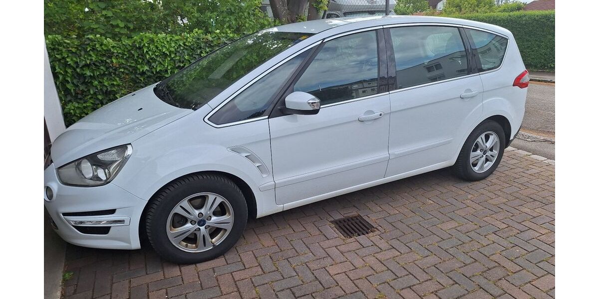 Ford S-Max 136.000 km 8.200 &euro; München 81249