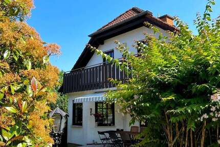 Haus zum Mieten in Königstein 3.300 € 185 m²