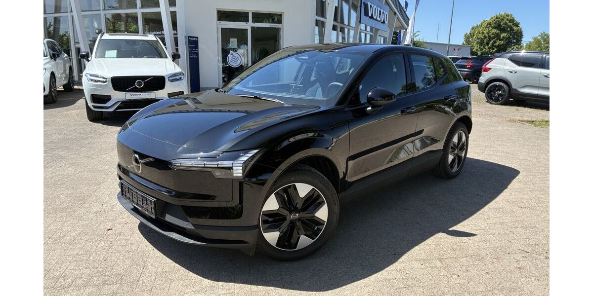 Volvo EX30 7.804 km 34.440 &euro; Güstrow 18273