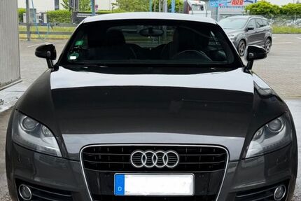 Audi TT 208.000 km 8.500 &euro; Bonn 53117
