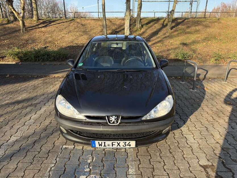Peugeot 206 150.000 km 1.450 € Wiesbaden 65201