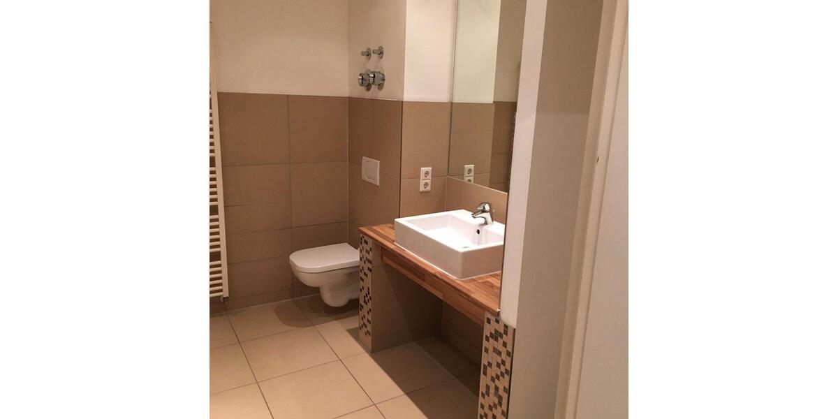 Erdgeschoßwohnung Weinböhla - 2.5 Zimmer, 79 m&sup2;, 780&euro; | Angebot:26149047