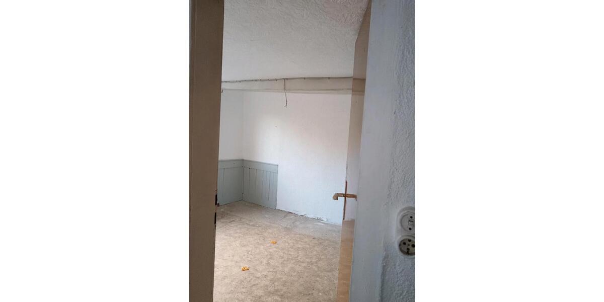 Doppelhaushälfte Hardheim - 4 Zimmer, 90 m&sup2;, 110.000&euro; | Angebot:25839631