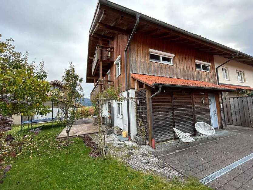 Haus zum Kaufen in Reichersbeuern 1.190.000 € 182 m² 5 zimmer