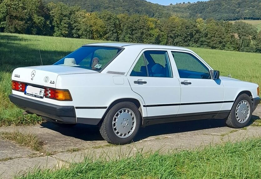 Mercedes-Benz 190 224.550 km 10.800 € Gunzenhausen 91710