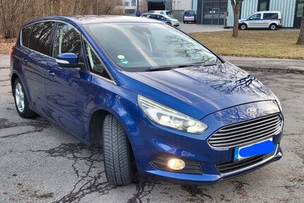 Ford S-Max 128.000 km 14.390 &euro; Stuttgart 70565