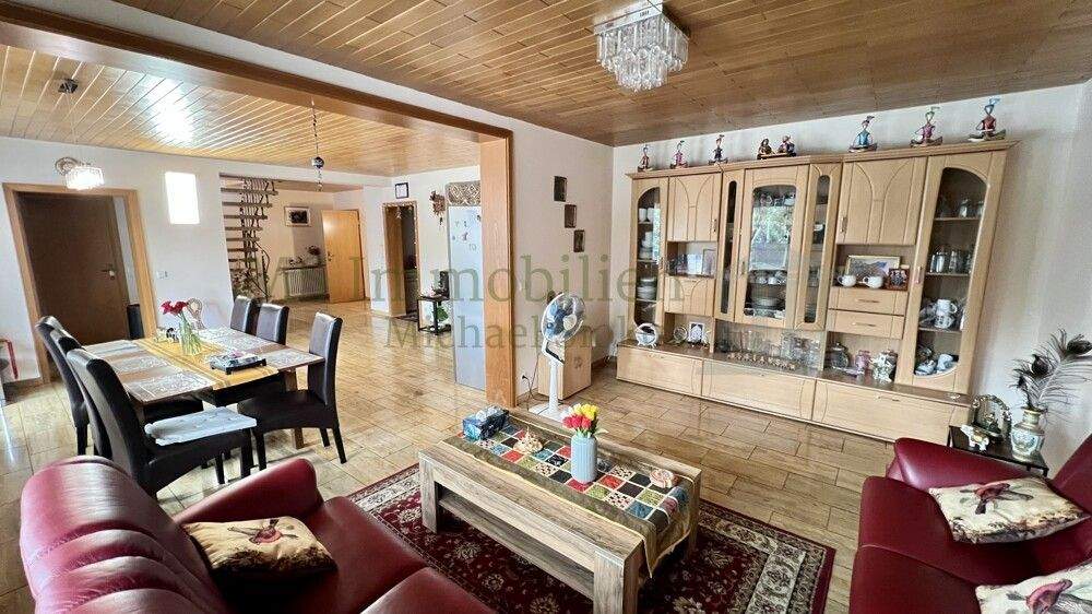 Reihenmittelhaus Lampertheim - 5 Zimmer, 205 m&sup2;, 530.000&euro; | Angebot:24504197