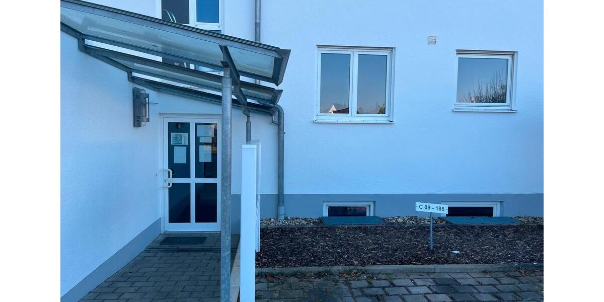 Helle 3,5 Zimmer-EG– Wohnung mit Terrasse in Utzmemmingen 3.5 zimmer