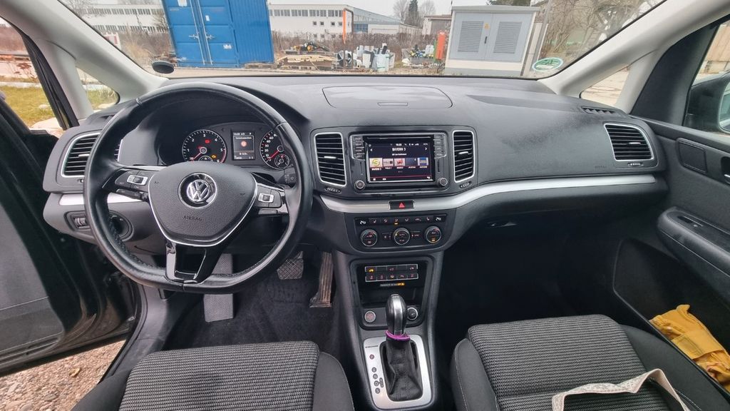 VW Sharan 72.000 km 33.900 &euro; Traunreut 83301