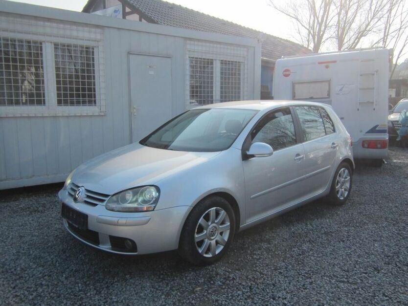 VW Golf 184.000 km 1.490 € Öhringen-Cappel 74613