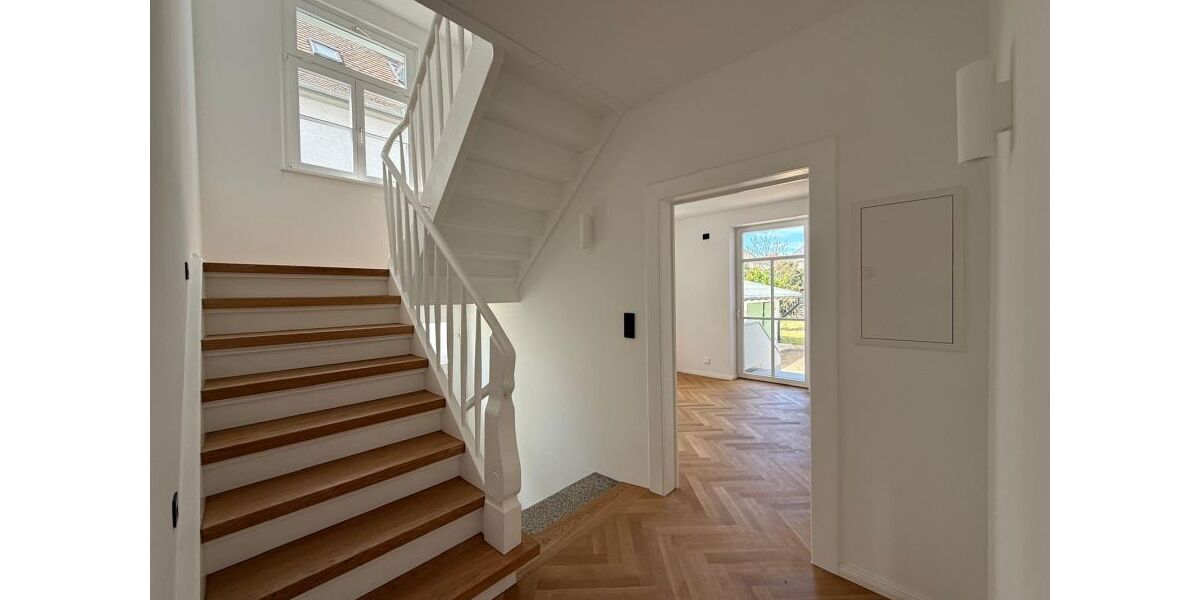Mehrfamilienhaus oder für 1 Familie: Stilaltbau-Villa komplett-saniert mit Garten, Hof und Stall - Einfamilienhaus Pfungstadt | Angebot:26348399