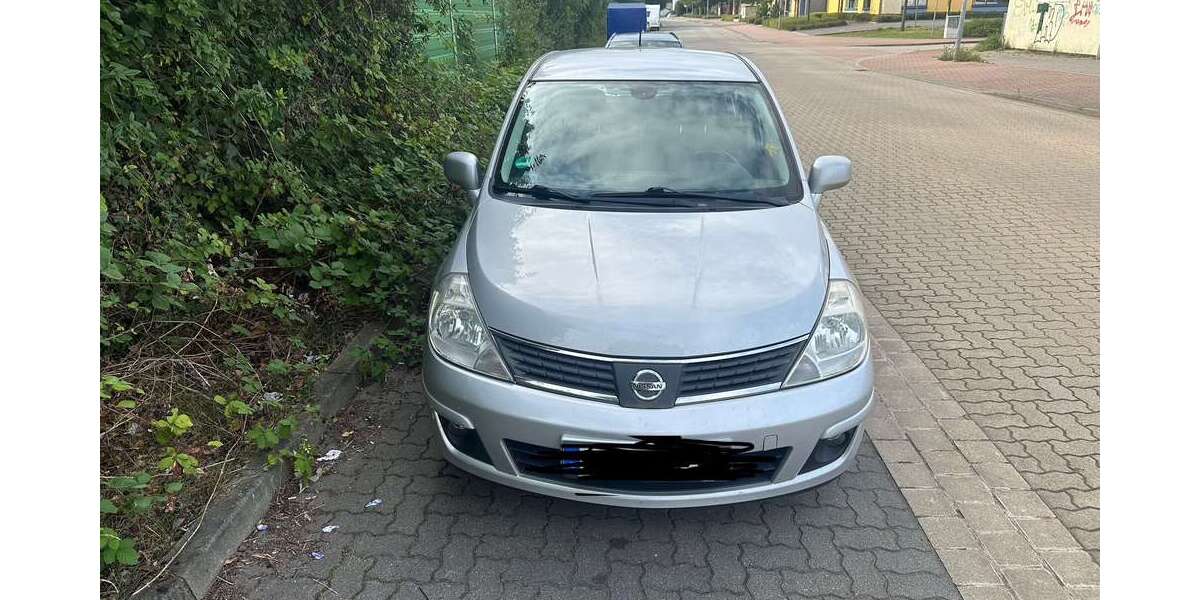 Nissan Tiida 146.539 km 2.000 &euro; Sarstedt 31157