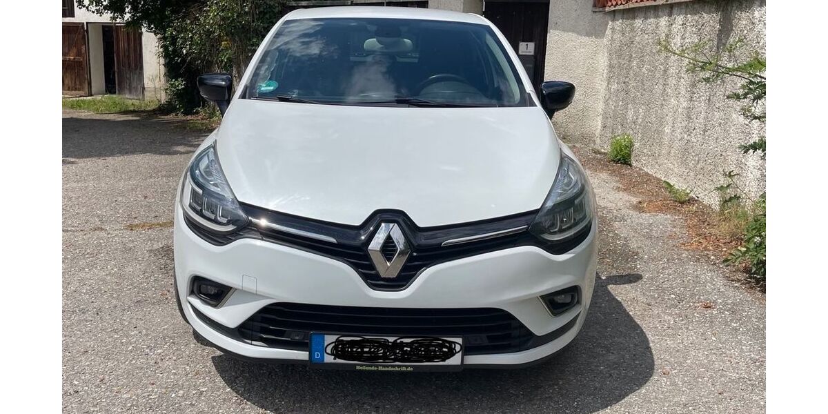 Renault Clio 102.000 km 8.999 &euro; Rechtmehring 83562
