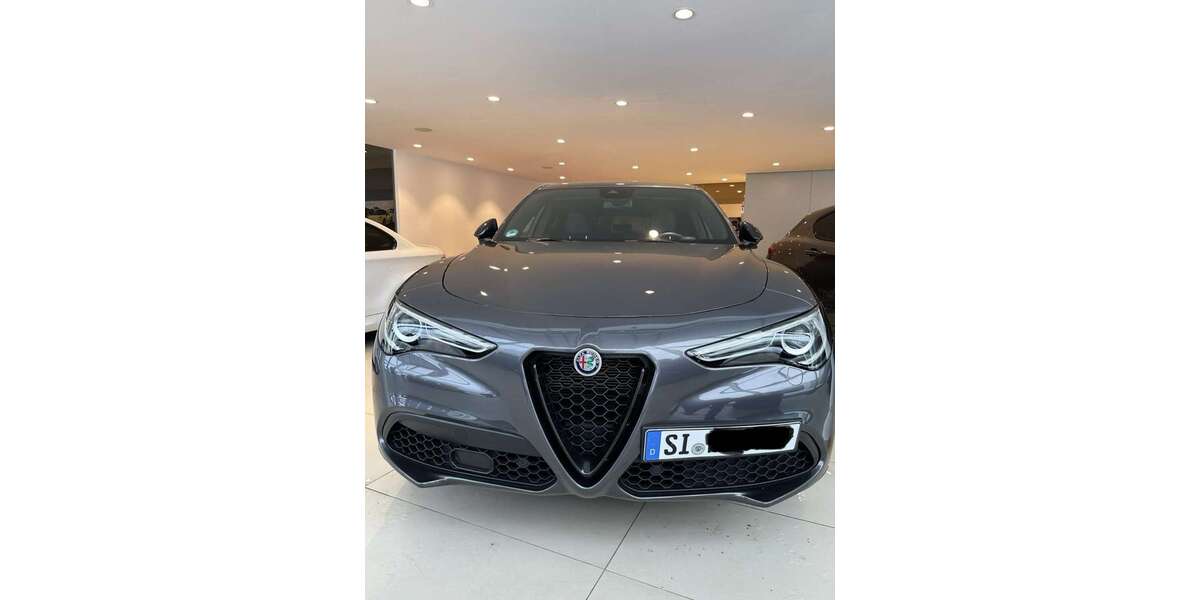 Alfa Romeo Stelvio 86.000 km 28.999 &euro; Gummersbach 51643