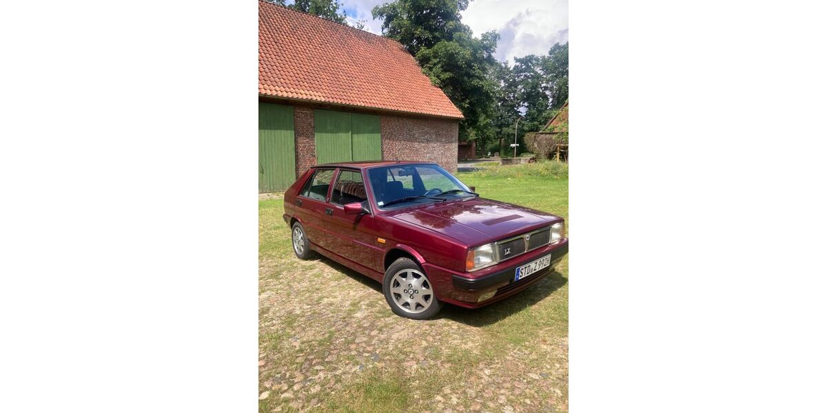 Lancia Delta 109.800 km 7.990 &euro; Buxtehude 21614