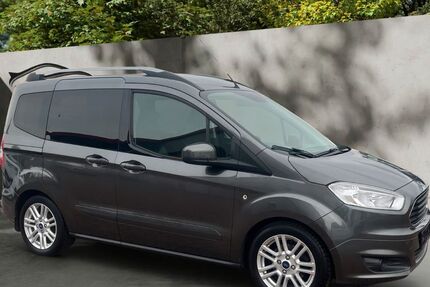 Ford Tourneo Courier 91.000 km 9.500 &euro; Neustadt 67434