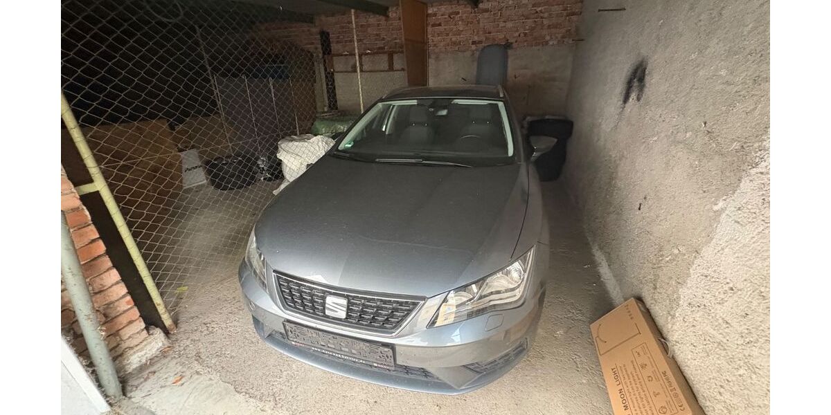 Seat Leon 122.000 km 10.800 &euro; Burghausen 84489