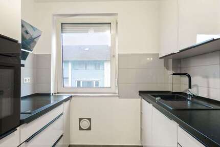 Wohnung zum Kaufen in Stuttgart 229.000 € 48 m² 3 zimmer