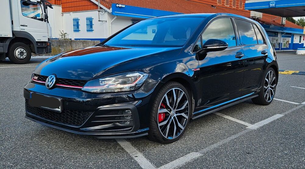 VW Golf 95.520 km 20.599 € Geesthacht 21502