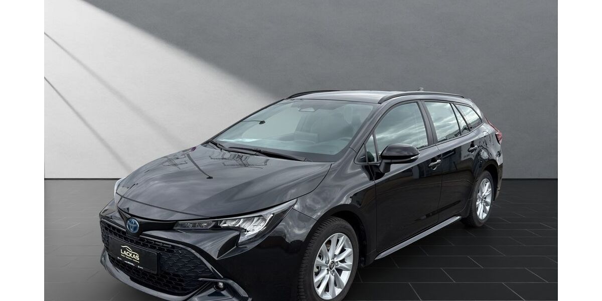 Toyota Corolla 18.291 km 26.450 &euro; Wesel 46485