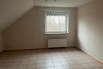 Dachgeschoßwohnung Struxdorf - 3 Zimmer, 74 m&sup2;, 820&euro; | Angebot:26050951