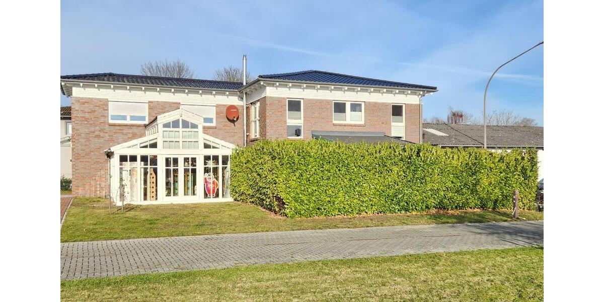 Mehrfamilienhaus, Wohnhaus Varel - 10 Zimmer, 290 m&sup2;, 849.000&euro; | Angebot:26785624