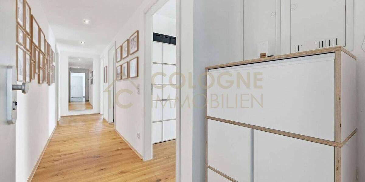 Etagenwohnung Köln Weiden - 3 Zimmer, 82 m&sup2;, 415.000&euro; | Angebot:26656863