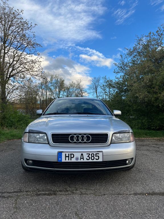 Audi A4 183.000 km 2.800 € Viernheim 68519