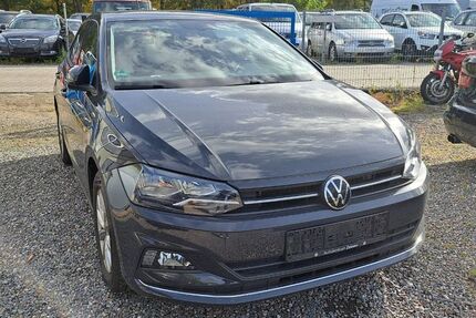 VW Polo 124.918 km 12.690 &euro; Mittenwalde 15749
