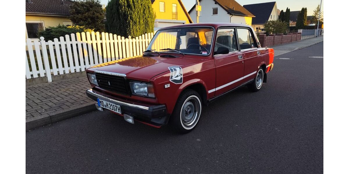 Lada 2107 13.000 km 7.990 &euro; Magdeburg 39108