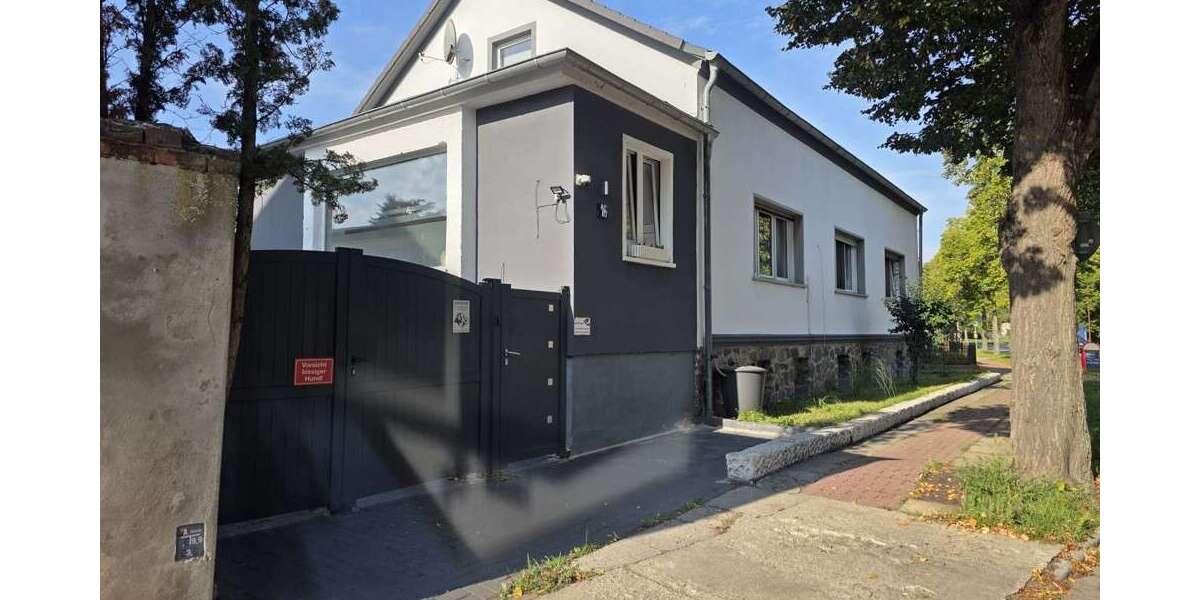 Haus zum Kaufen in Zossen OT Schöneiche 329.000 € 112.5 m² - Einfamilienhaus Zossen / OT Schöneiche Schöneiche | Angebot:23989067