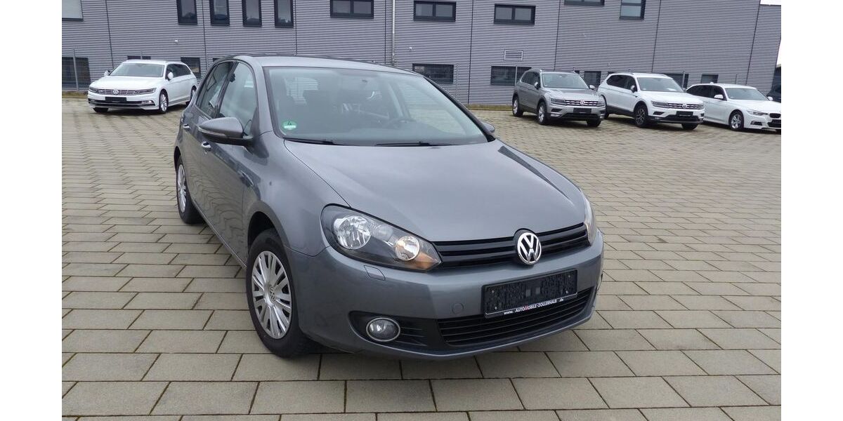 VW Golf 113.000 km 3.750 &euro; Zimmern 78658