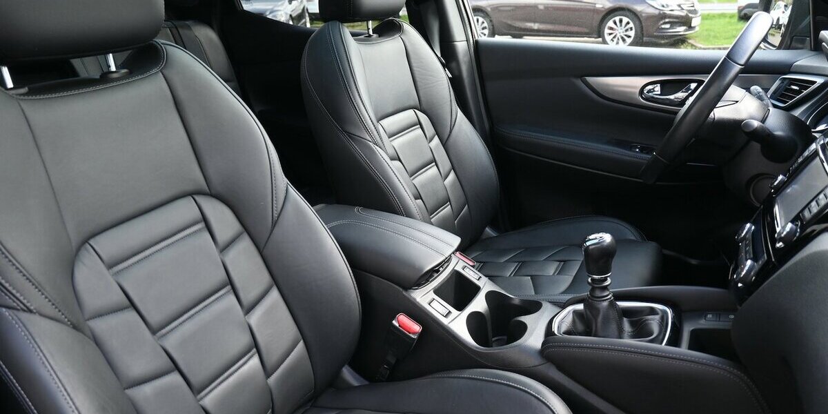 Nissan Qashqai 1.6*Tekna+*Leder Navi Pano LED 1Hd 120Kw 108.000 km 15.700 &euro; Seevetal - Hittfeld 21218