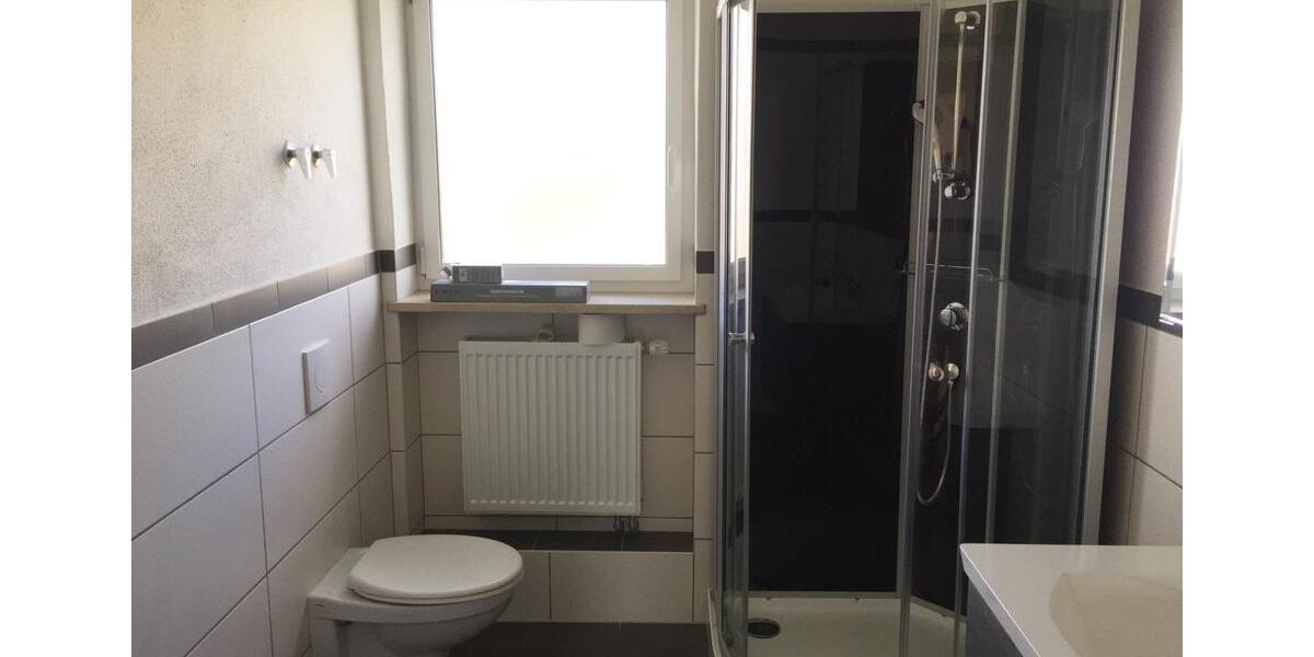 Etagenwohnung Wallersdorf - 2 Zimmer, 80 m&sup2;, 765&euro; | Angebot:25131847