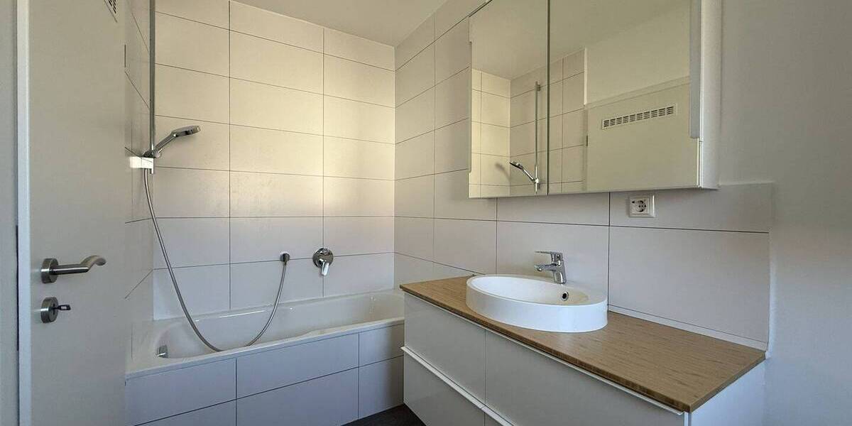 Etagenwohnung Stuttgart / Degerloch Degerloch - 3 Zimmer, 86 m&sup2;, 1.200&euro; | Angebot:26028333