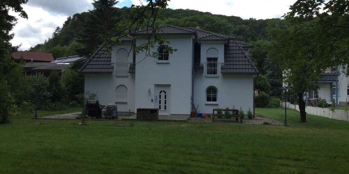 Etagenwohnung Arnstadt - 3 Zimmer, 105 m&sup2;, 1.320&euro; | Angebot:26848397