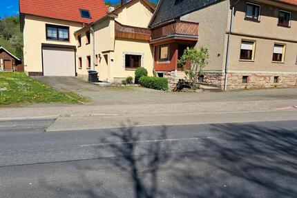 teilmöblierte 4-Raum Wohnung 105m² zu vermieten