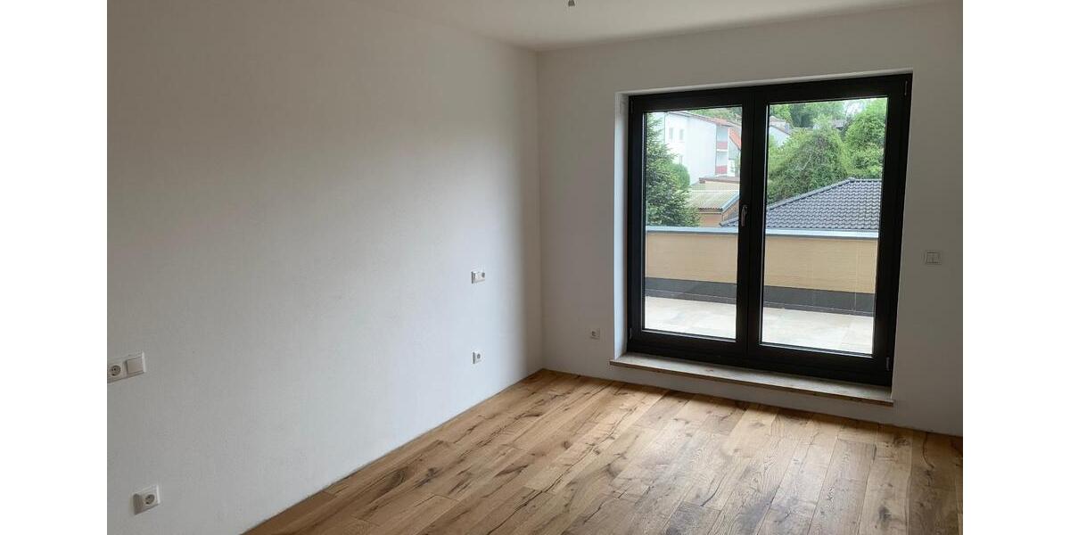Einfamilienhaus Cham - 2 Zimmer, 64 m&sup2;, 830&euro; | Angebot:26480083