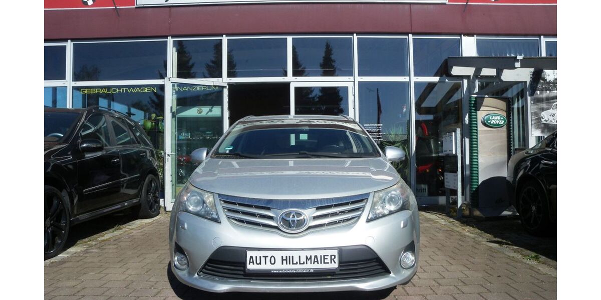 Toyota Avensis 133.700 km 9.555 &euro; Fürstenfeldbruck 82256