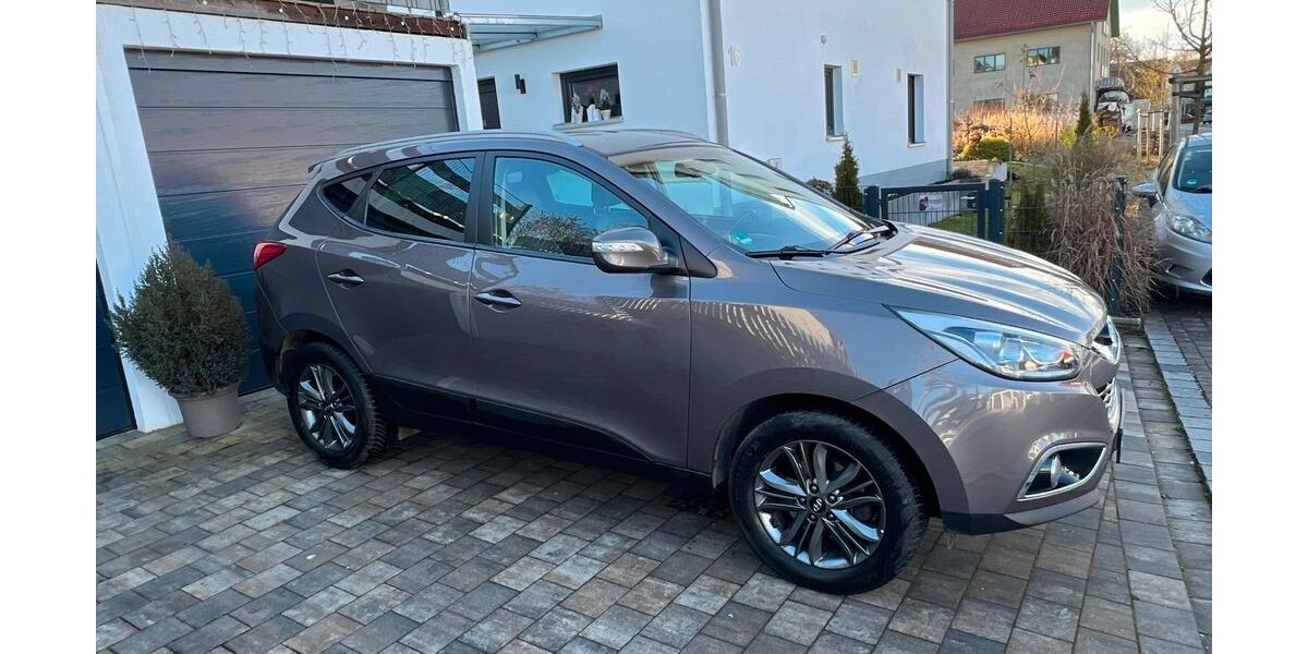 Hyundai ix35 148.400 km 9.700 &euro; Attenkirchen 85395