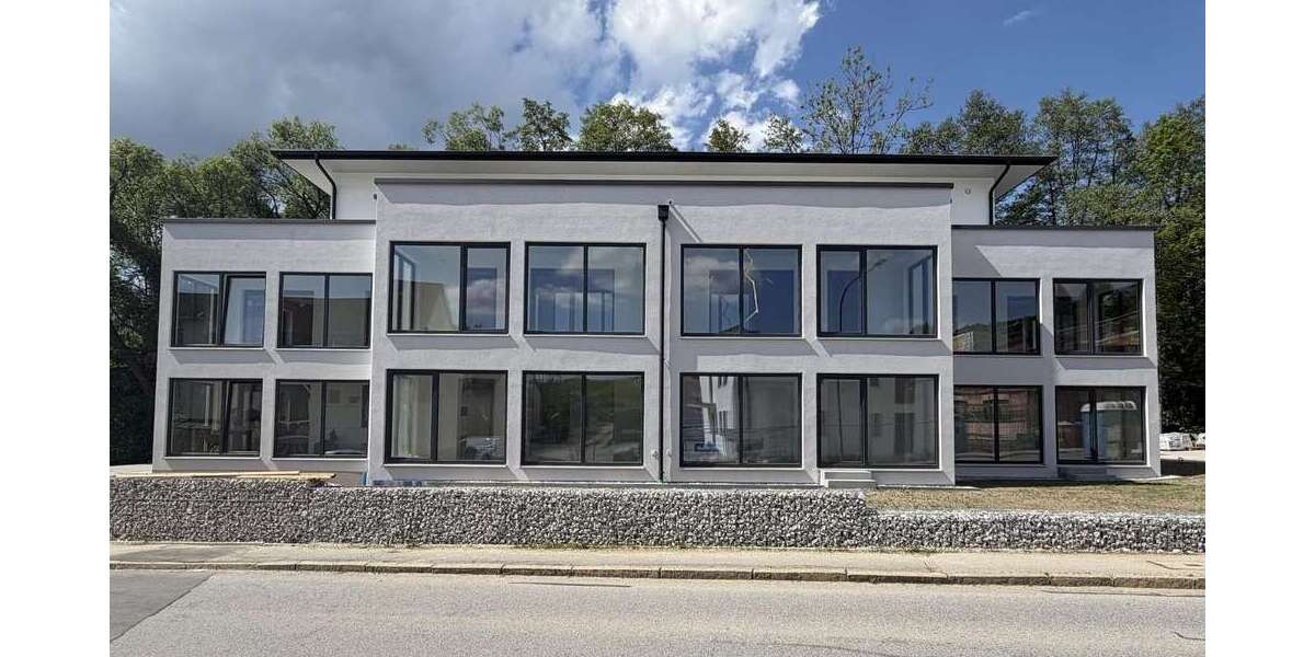 Etagenwohnung Deggendorf - 3 Zimmer, 87 m&sup2;, 1.050&euro; | Angebot:26363854